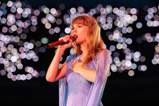 Only Taylor Swift Keeps Christmas Music From Completely Taking Over
