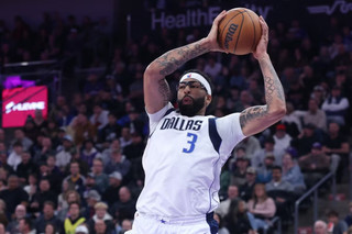 Anthony Davis Set to Leave Dallas Mavericks for Washington Wizards in Eight-Player Trade