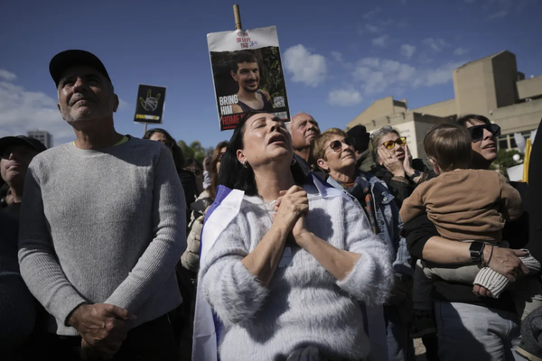 Hamas Delays Hostage Release, Threatening Fragile Gaza Ceasefire