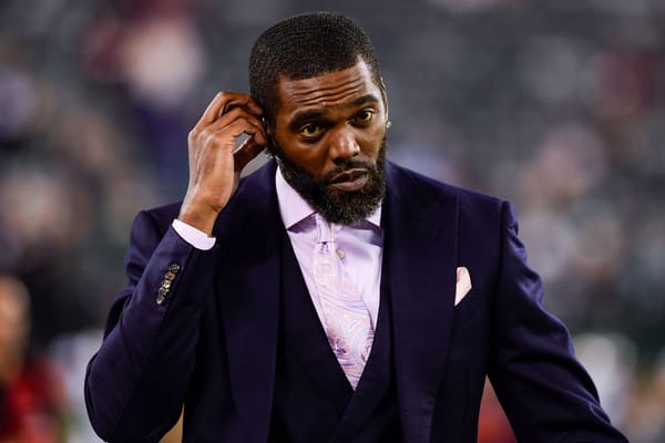 Support and Well-Wishes Flood In After Larry Fitzgerald Sr. Shares News of Randy Moss’ Health Struggles