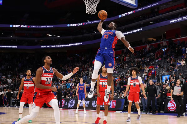 NBA Roundup: Pistons Extend Win Streak to 7, Heat Win on Buzzer-Beating Alley-Oop