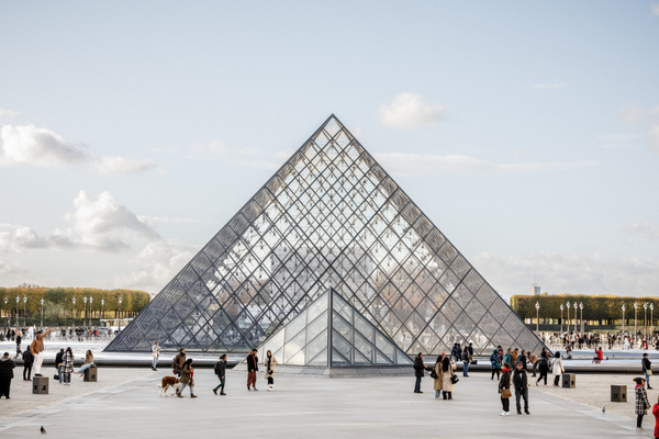 Louvre museum to hike entrance fee for non-European visitors by 45%