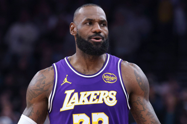 LeBron James left out of All-Star starters selection for first time since 2003 - 04