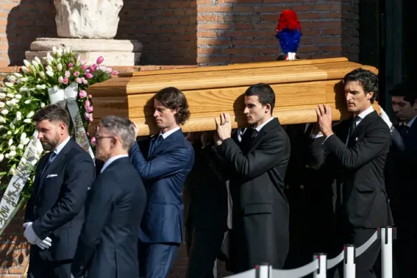 Valentino’s Rome Funeral Draws Fashion Royalty and Hollywood Stars for a Final Farewell