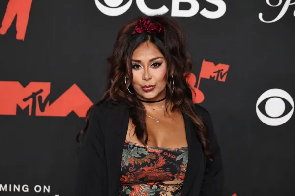 Nicole Snooki Polizzi Turns Cervical Cancer Diagnosis Into a Call for Women to Get Screened
